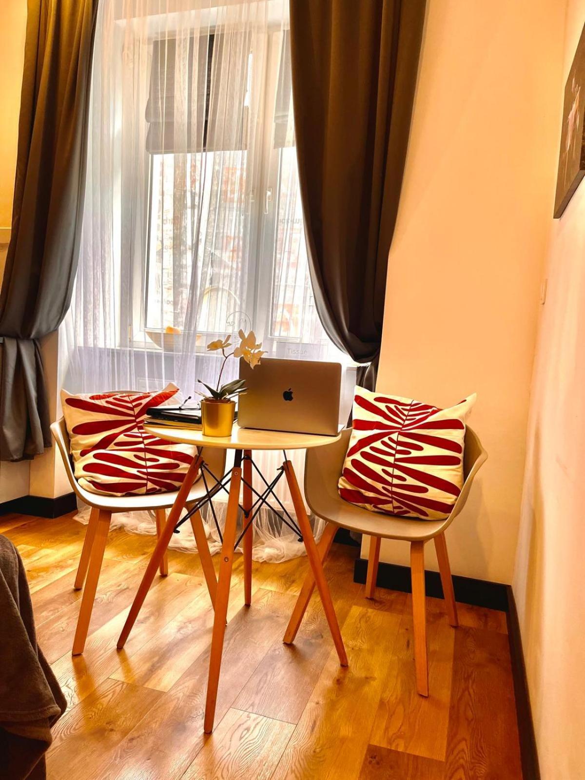 Amazing 1 Center, Sauna Appartement Warschau